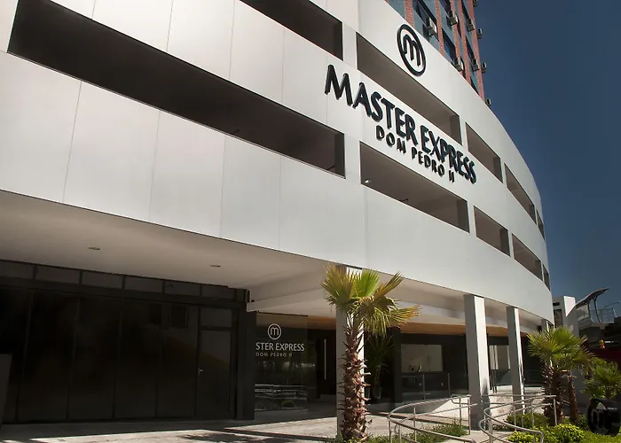 Master Express Dom Pedro II - próximo ao Consulado Americano e AeroportoHotel Porto Alegre